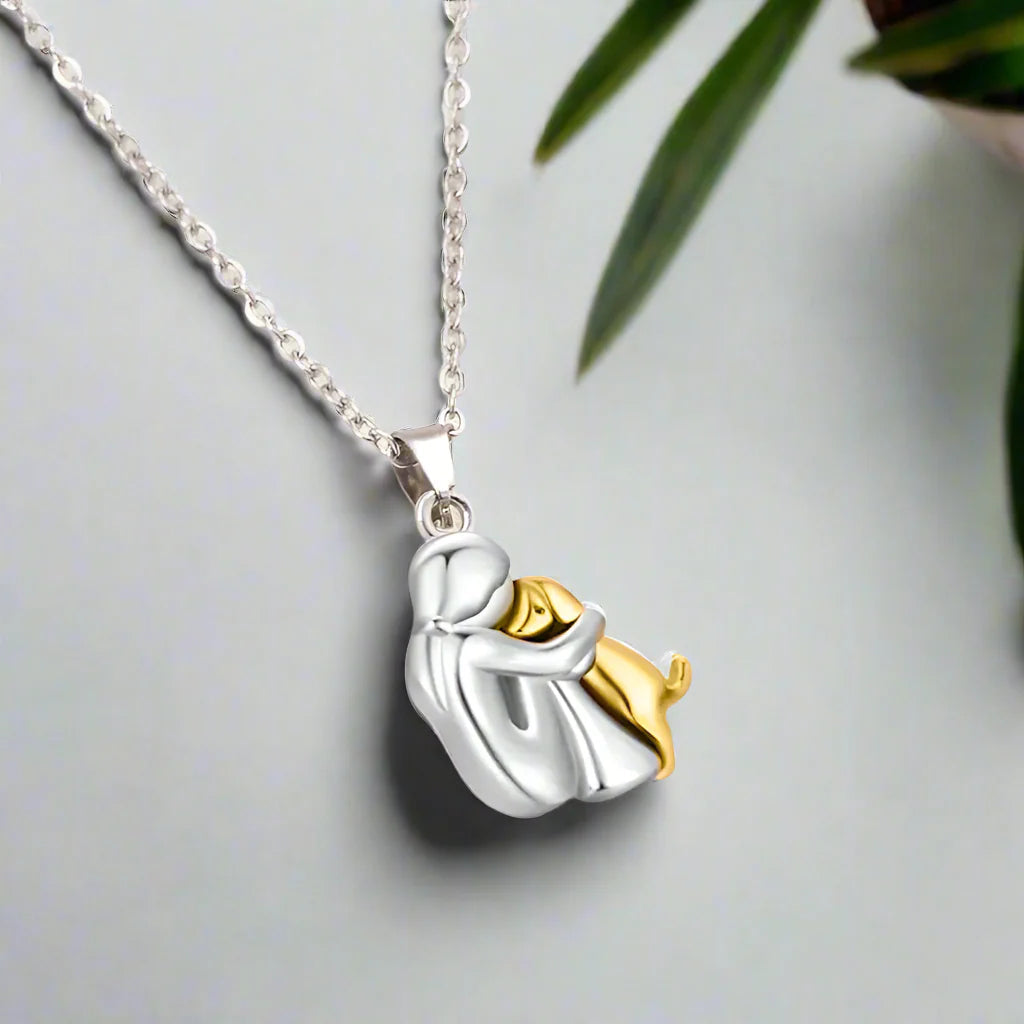 Collier pendentif Hug