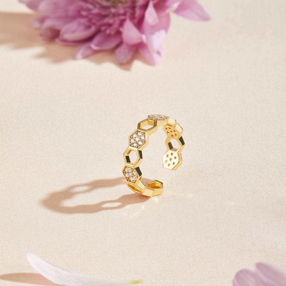 Bague significative / Abeille - Bague en or et cristal