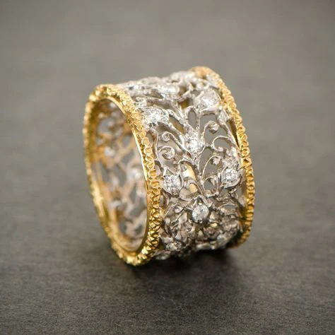 Mika - Bague vintage en zircone et lierre