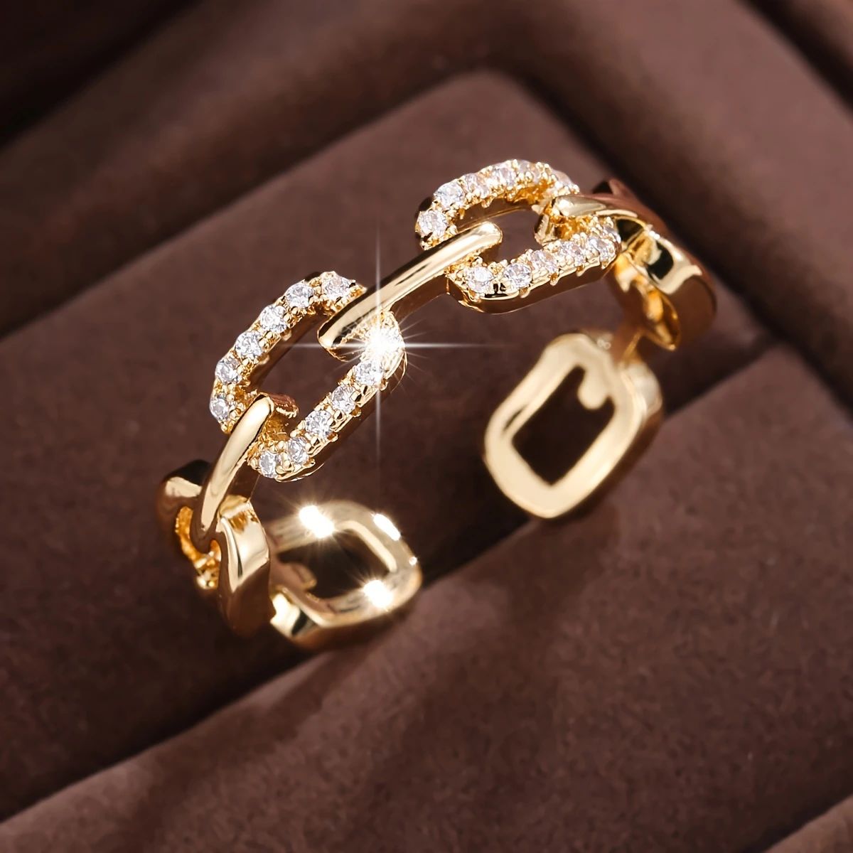 Bague en or “Chaîne Rayonnante”