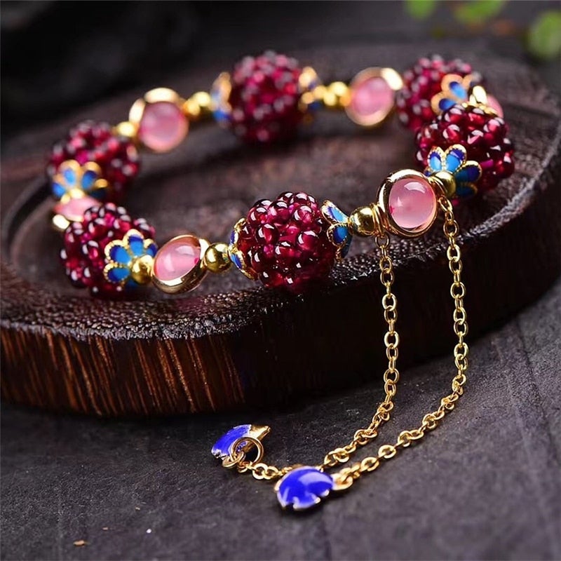 Bracelet en pierres naturelles et baies