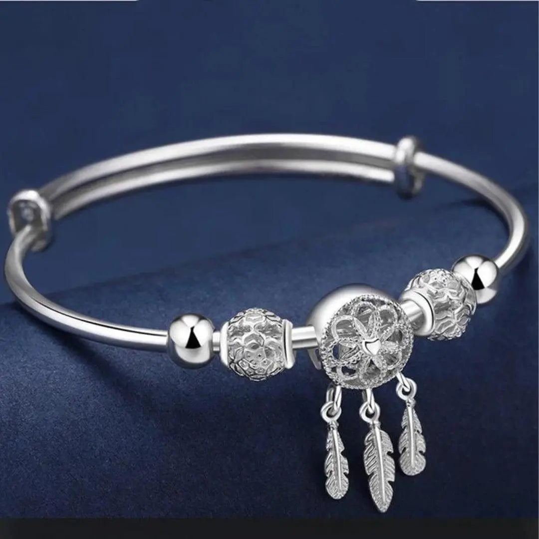 Bracelet ajustable avec trois breloques en forme de feuilles en argent sterling 925