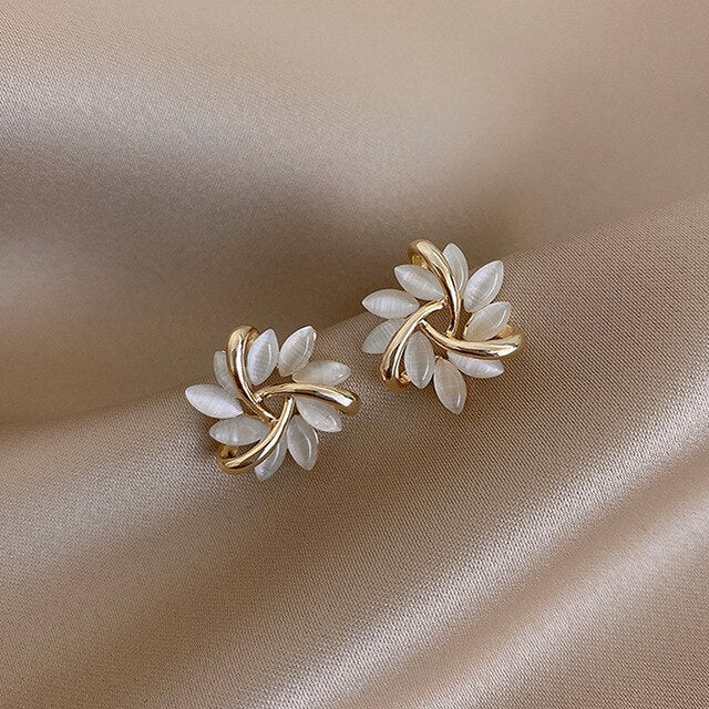Sonja – Boucles d’oreilles luxe à opale blanche