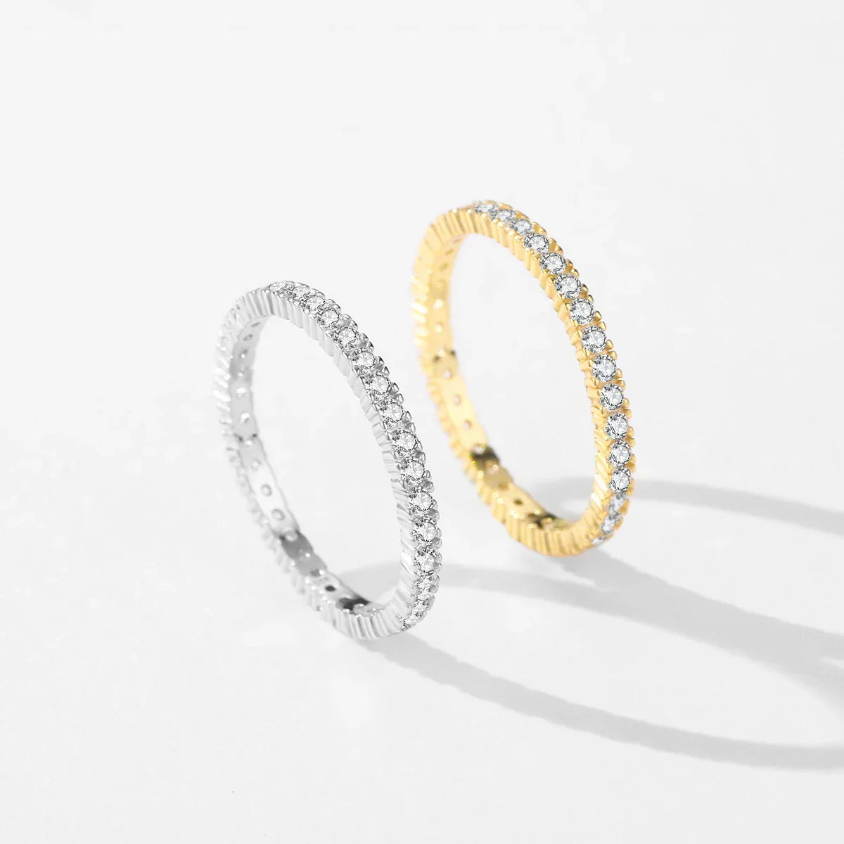 Bague Eternity Minimal Lumineuse