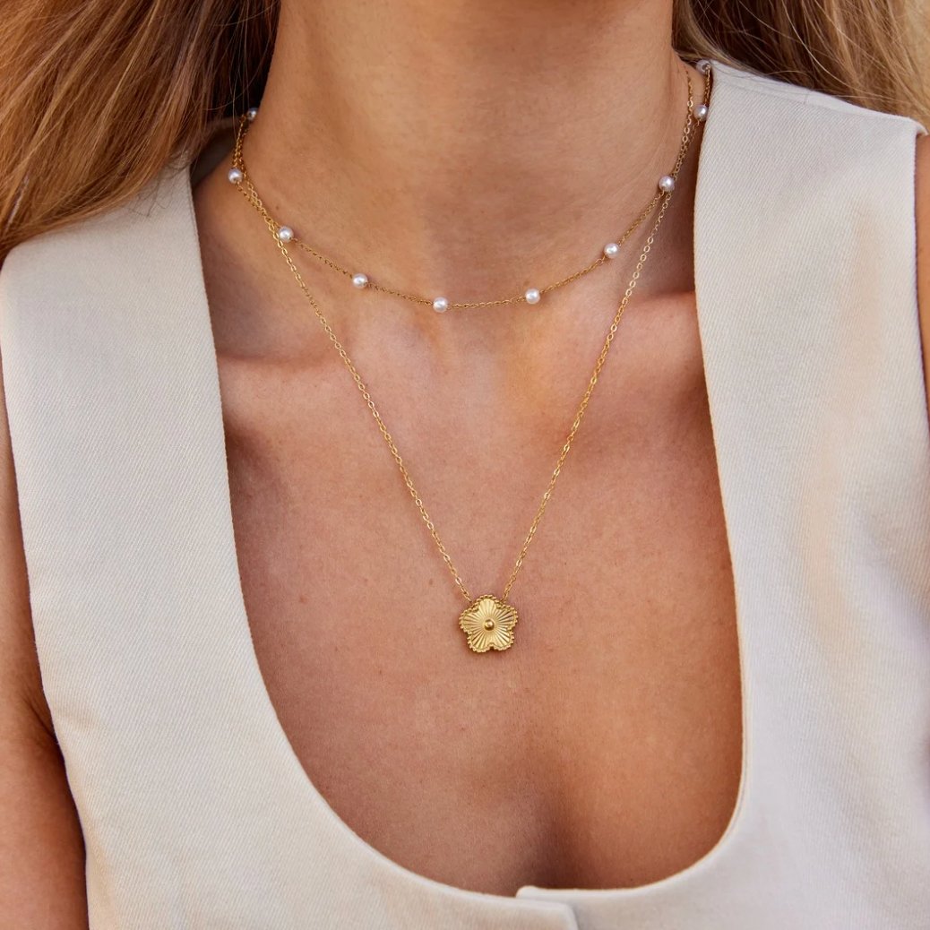 Collier en or pur avec perles